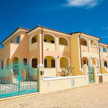 Le Residenze Del Maria Rosaria - Vico Friuli 1 Villa Орозеи Екстериор снимка
