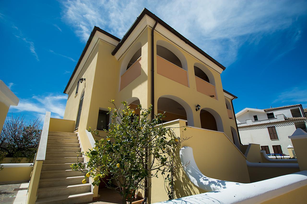 Le Residenze Del Maria Rosaria - Vico Friuli 1 Villa Орозеи Екстериор снимка